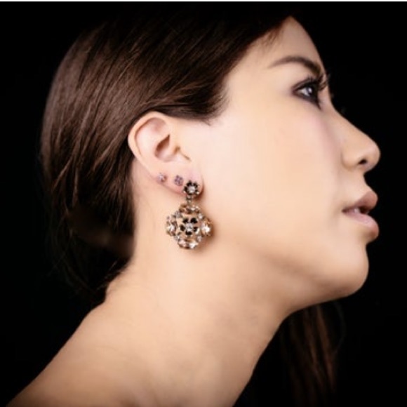 Pink Four Earrings - Picture 2 of 2